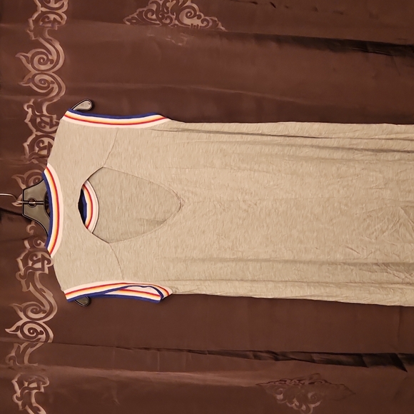 Long Grey Dress with Colored Detailing - Picture 2 of 2